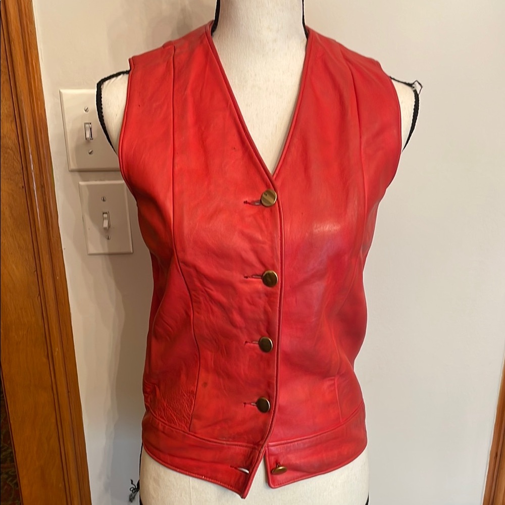 Vintage Red Leather Vest for Effortless Style and Comfort